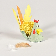 Gebasteltes Osterhuhn (Foto: Sigrid Billig)