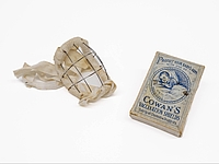 Spezial-Verband für geimpfte Säuglinge, um 1880 (Foto: Hubert Klotzeck)