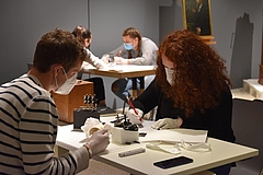 Studierende beim Objekt-Workshop (Foto: Sophia Lindemann)