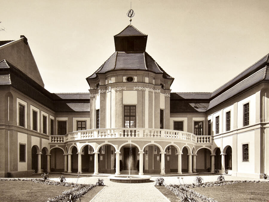 Anatomiegebäude nach der Renovierung, um 1970